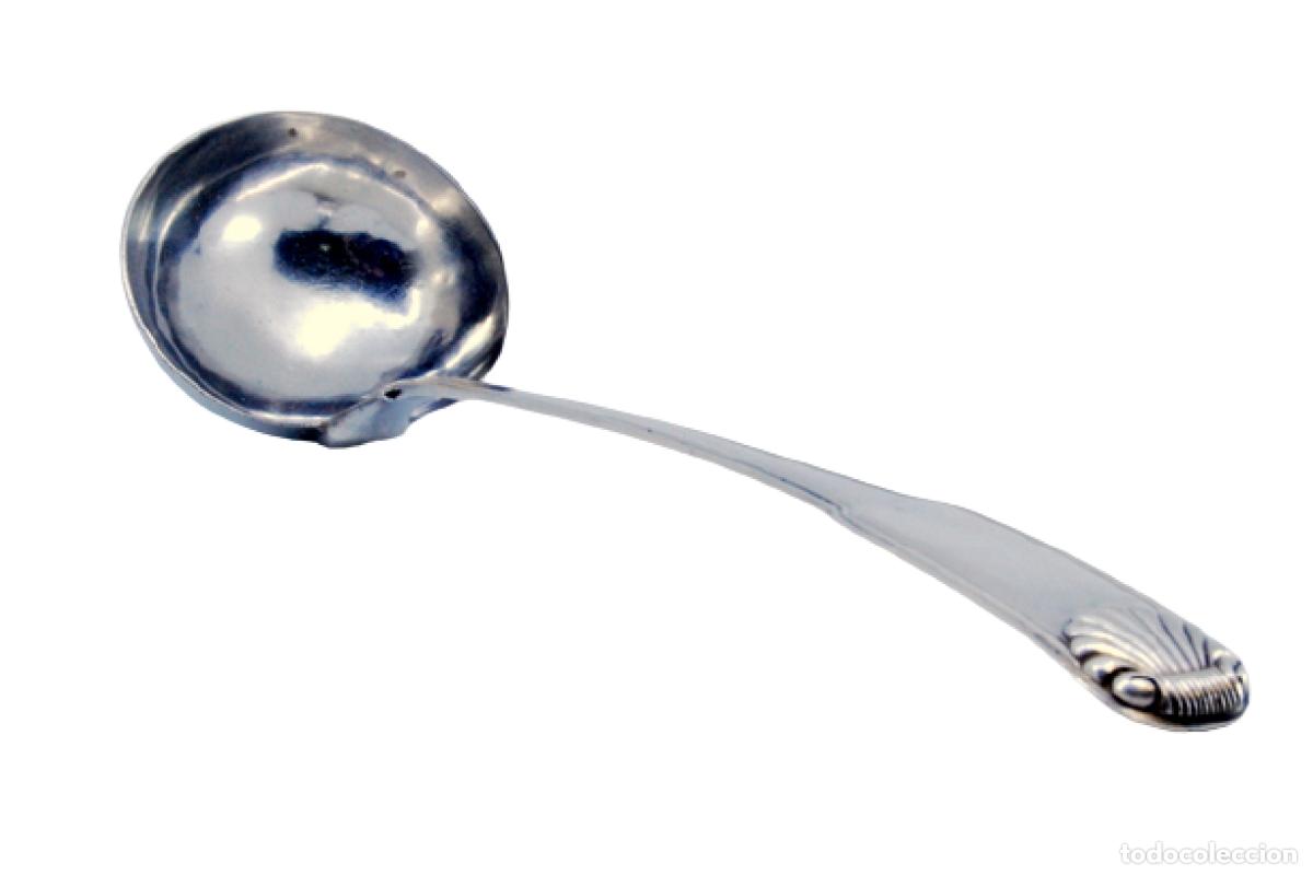 Antig&uuml;edades: Cuchar&oacute;n de sopa de plata - Foto 1