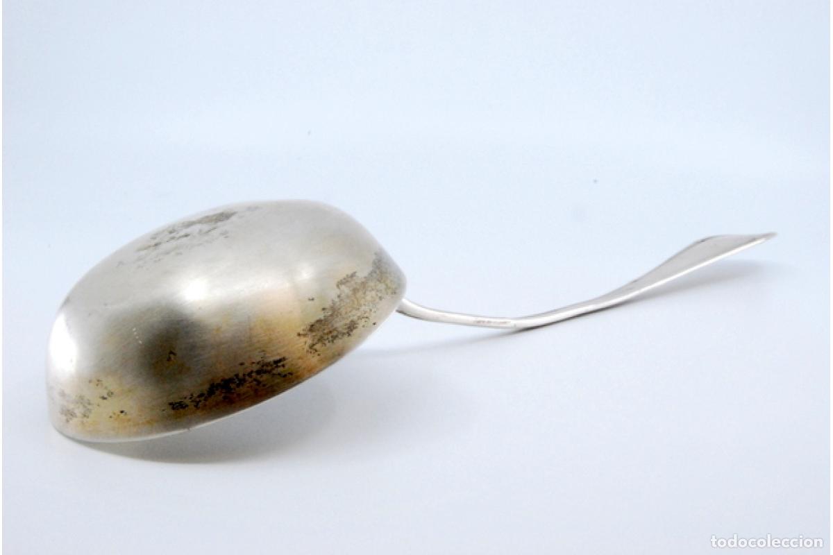 Antig&uuml;edades: Cuchar&oacute;n de sopa de plata - Foto 3