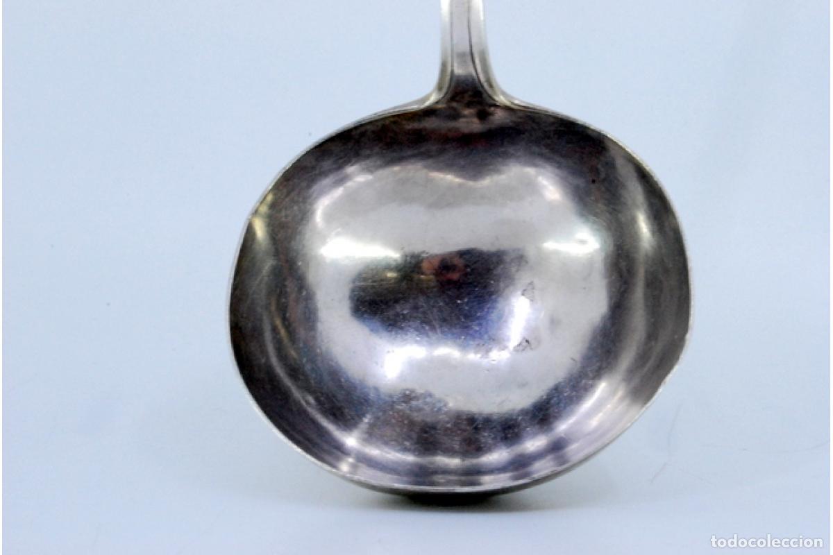 Antig&uuml;edades: Cuchar&oacute;n de sopa de plata - Foto 2