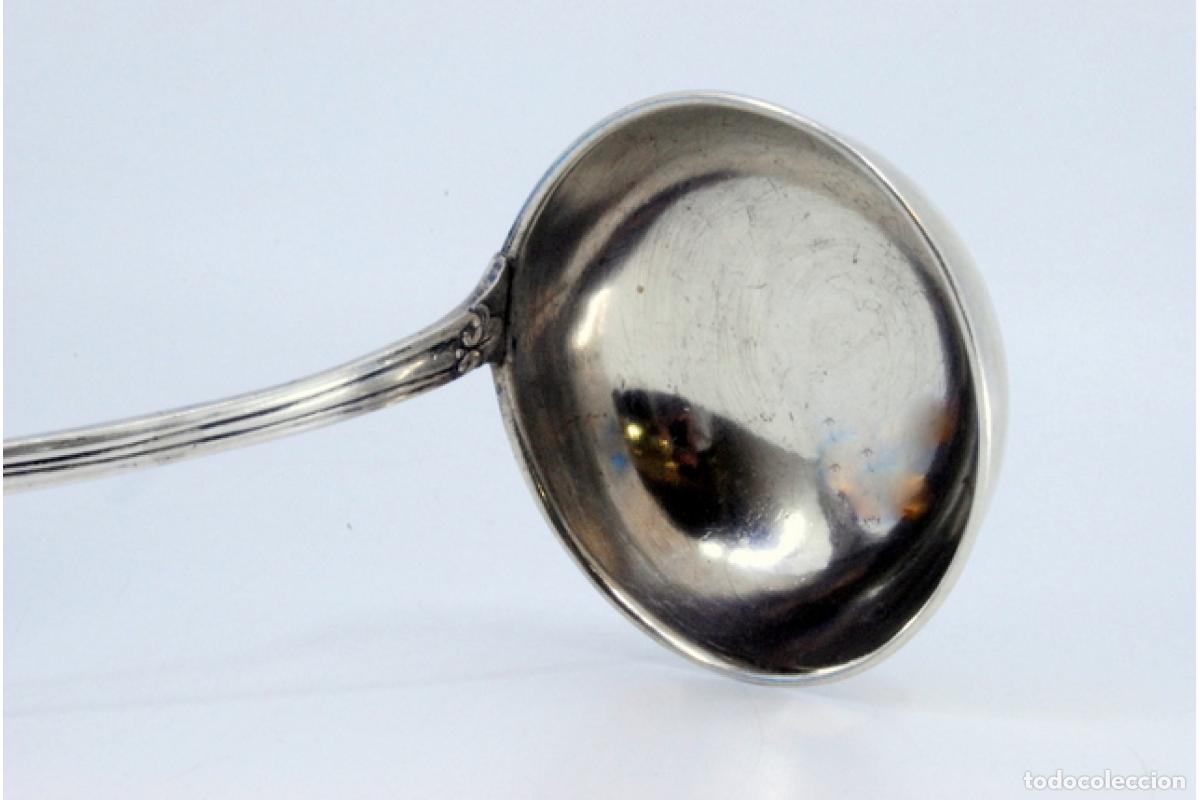 Antig&uuml;edades: Cuchar&oacute;n de sopa de plata - Foto 2