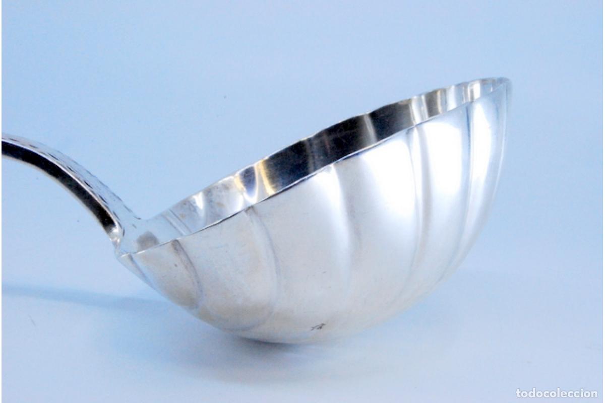 Antig&uuml;edades: Cuchar&oacute;n de sopa de plata - Foto 2