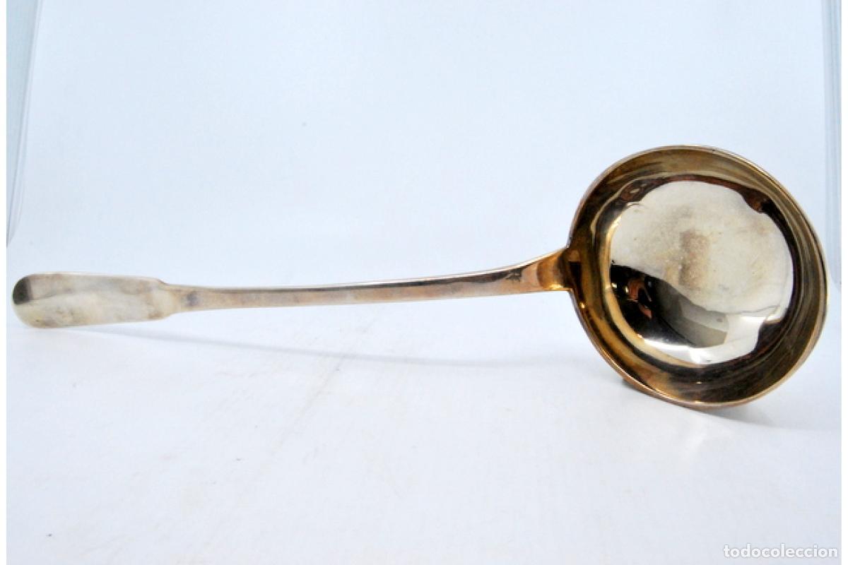 Antig&uuml;edades: Cuchar&oacute;n de sopa de plata - Foto 2
