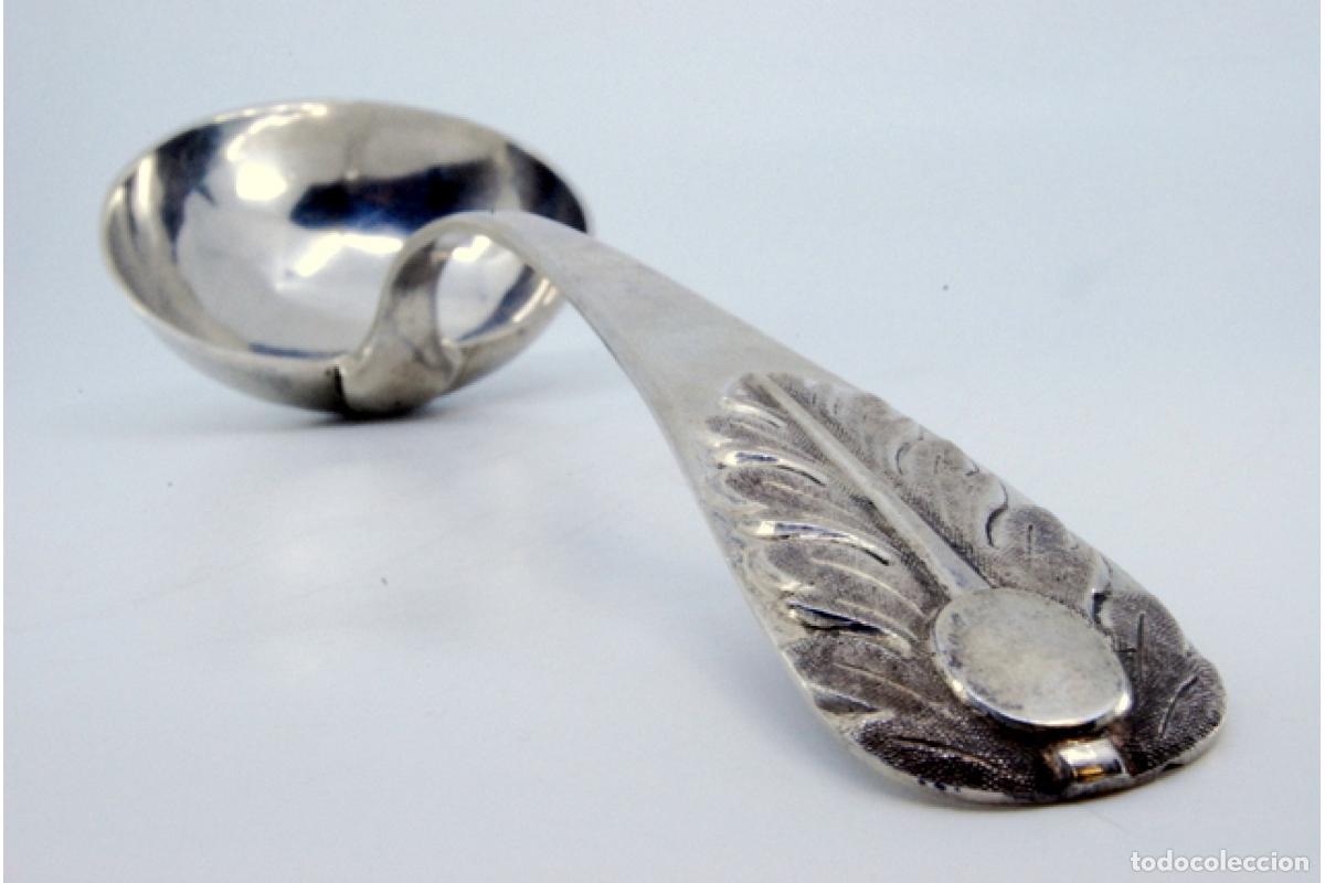 Antig&uuml;edades: Cuchar&oacute;n de sopa de plata - Foto 2