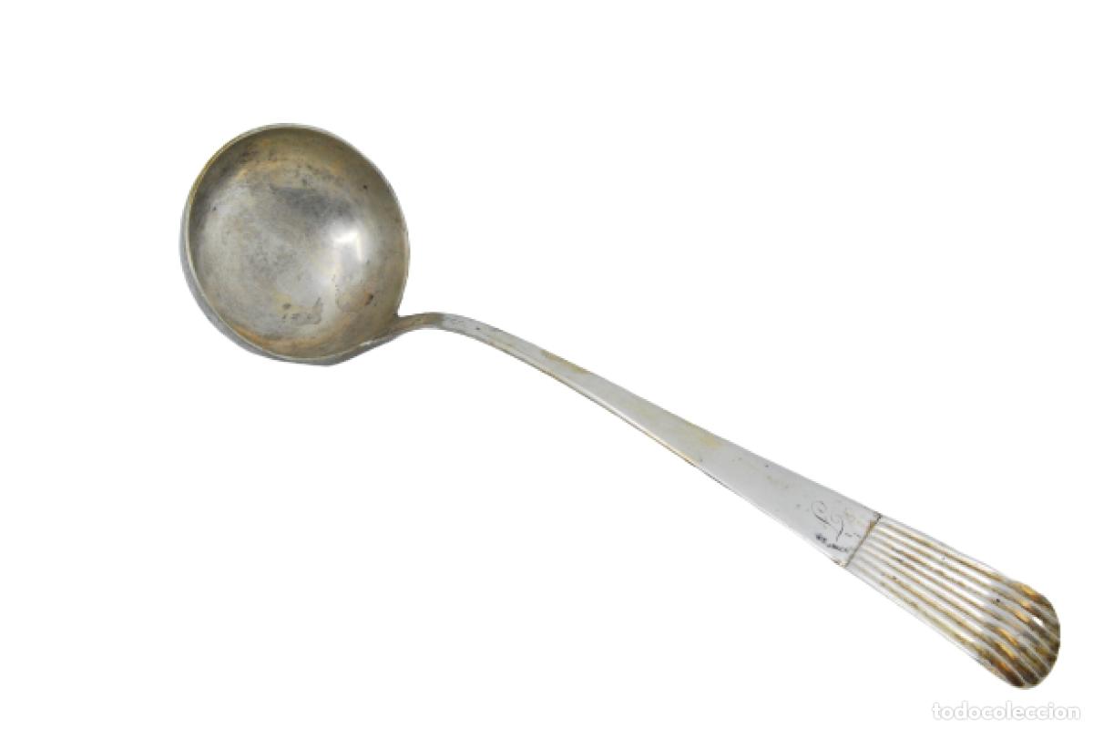 Antig&uuml;edades: Cuchar&oacute;n de sopa de plata - Foto 1
