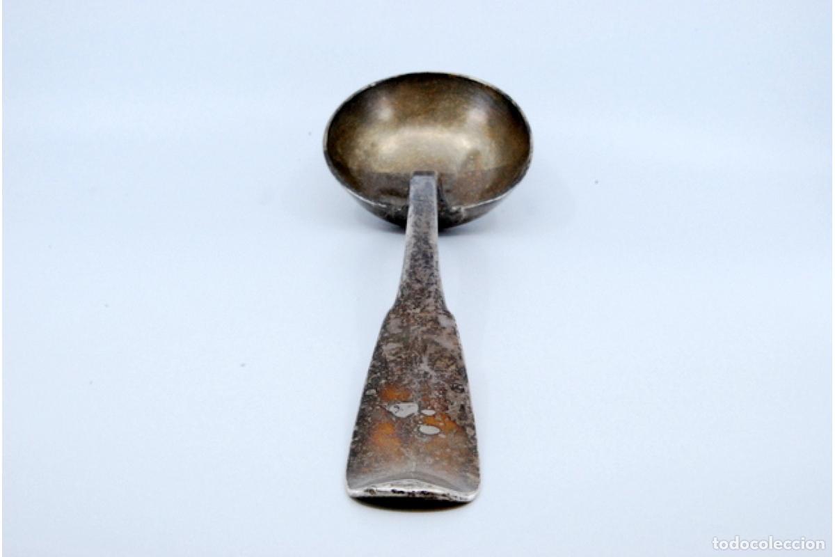 Antig&uuml;edades: Cuchar&oacute;n de sopa de plata - Foto 3