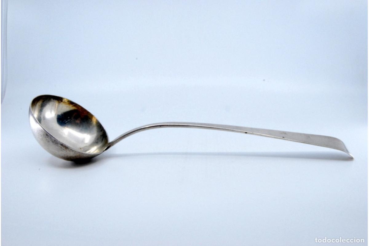 Antig&uuml;edades: Cuchar&oacute;n de sopa de plata - Foto 2