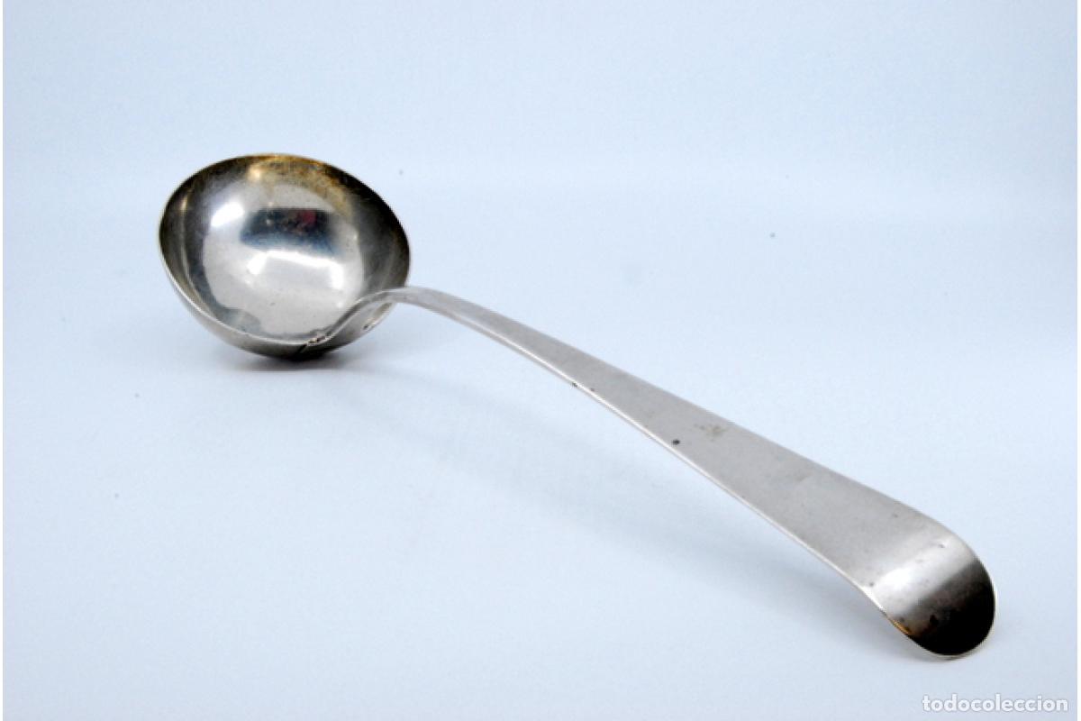 Antig&uuml;edades: Cuchar&oacute;n de sopa de plata - Foto 3