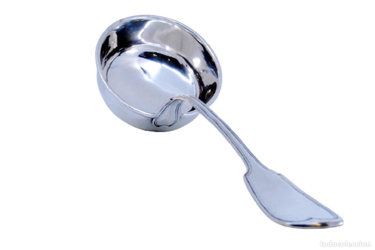 Antig&uuml;edades: Cuchar&oacute;n de sopa de plata - Foto 1