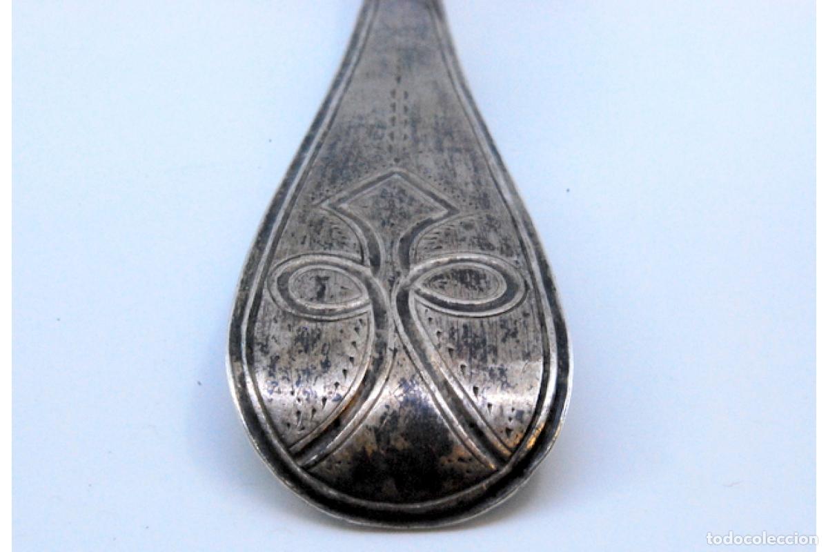 Antig&uuml;edades: Cuchar&oacute;n de sopa de plata - Foto 2