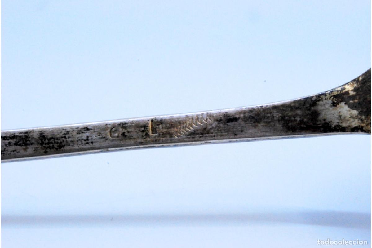 Antig&uuml;edades: Cuchar&oacute;n de sopa de plata - Foto 3