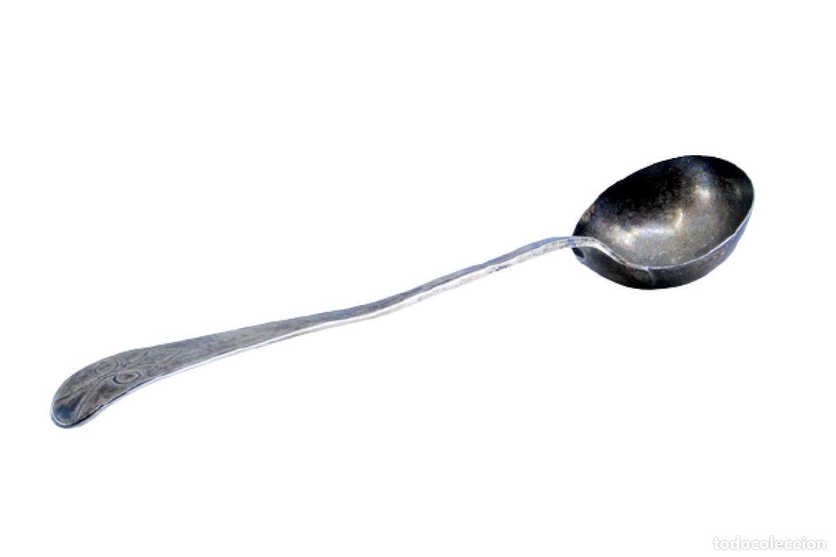 Antig&uuml;edades: Cuchar&oacute;n de sopa de plata - Foto 1