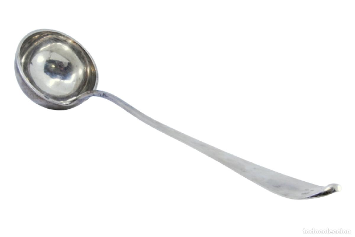 Antig&uuml;edades: Cuchar&oacute;n de sopa de plata - Foto 1