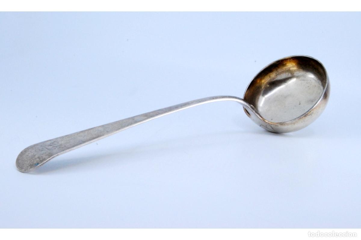 Antig&uuml;edades: Cuchar&oacute;n de sopa de plata - Foto 3