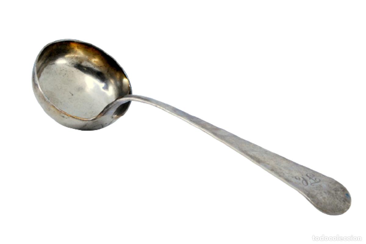 Antig&uuml;edades: Cuchar&oacute;n de sopa de plata - Foto 1