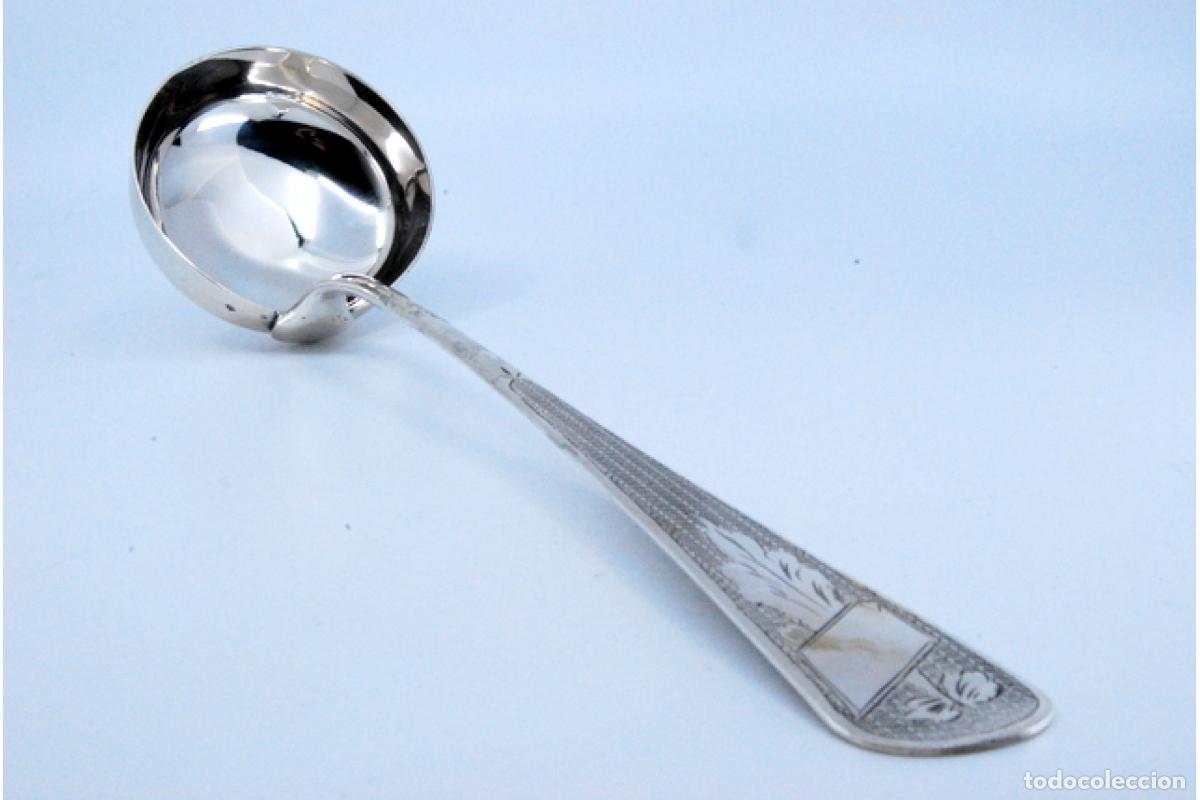 Antig&uuml;edades: Cuchar&oacute;n de sopa de plata - Foto 2