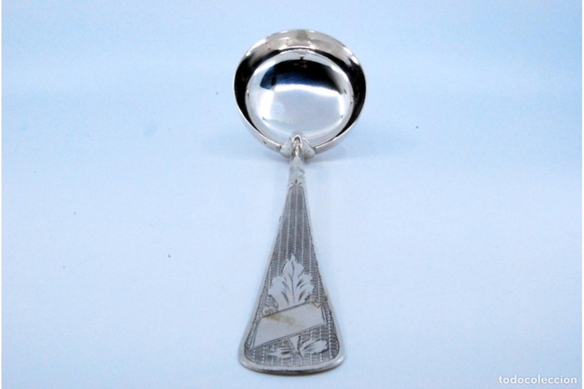 Antig&uuml;edades: Cuchar&oacute;n de sopa de plata - Foto 3