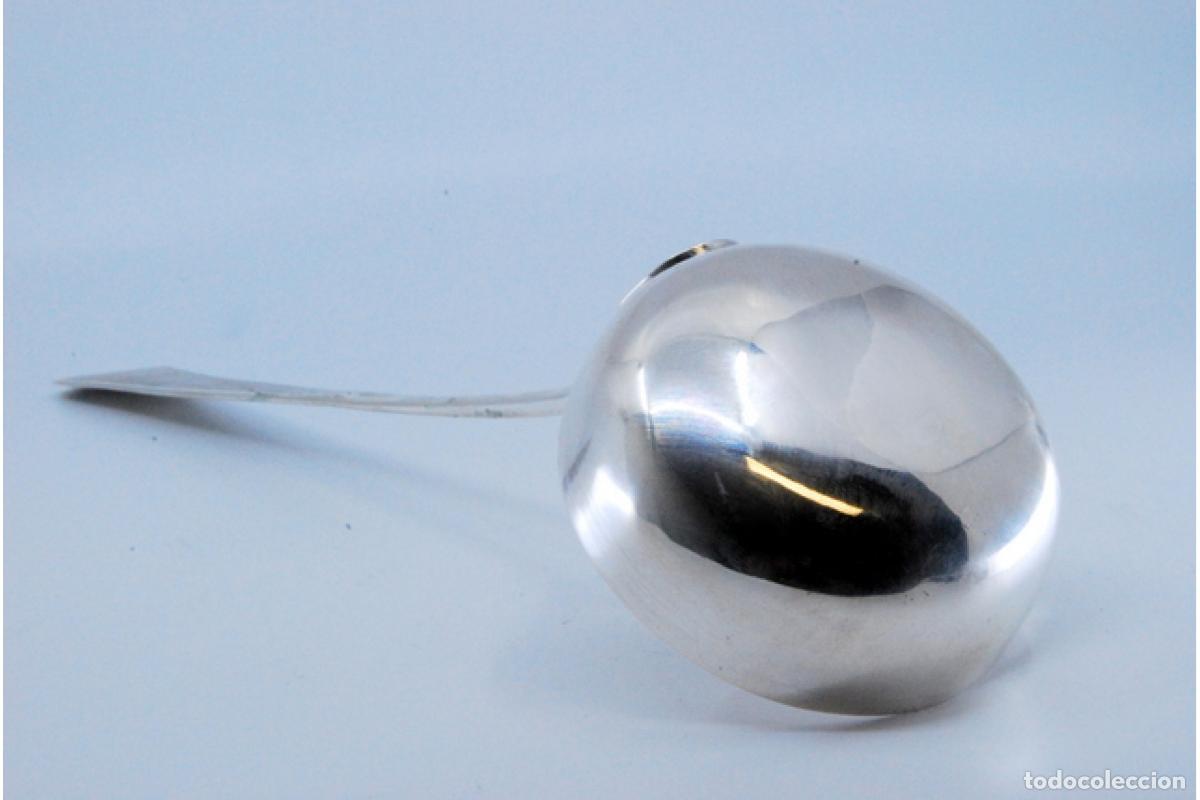 Antig&uuml;edades: Cuchar&oacute;n de sopa de plata - Foto 4