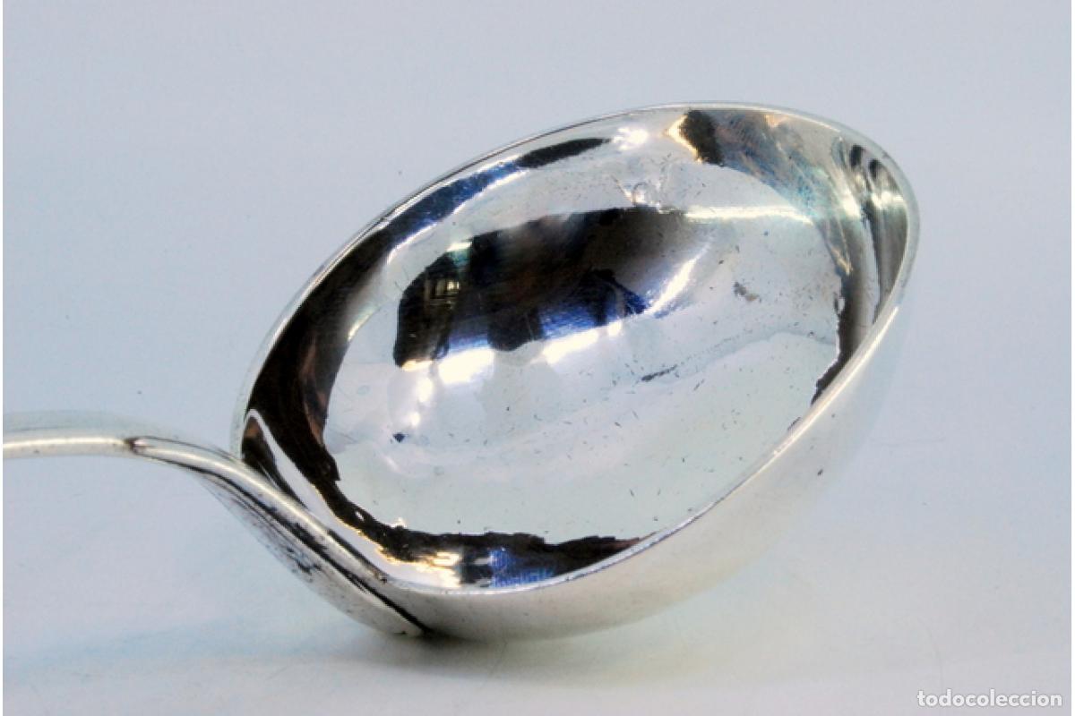 Antig&uuml;edades: Cuchar&oacute;n de sopa de plata - Foto 4
