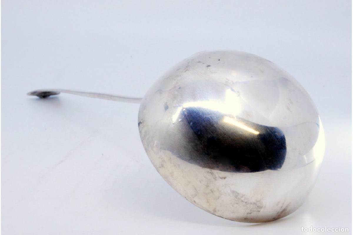 Antig&uuml;edades: Cuchar&oacute;n de sopa de plata - Foto 4