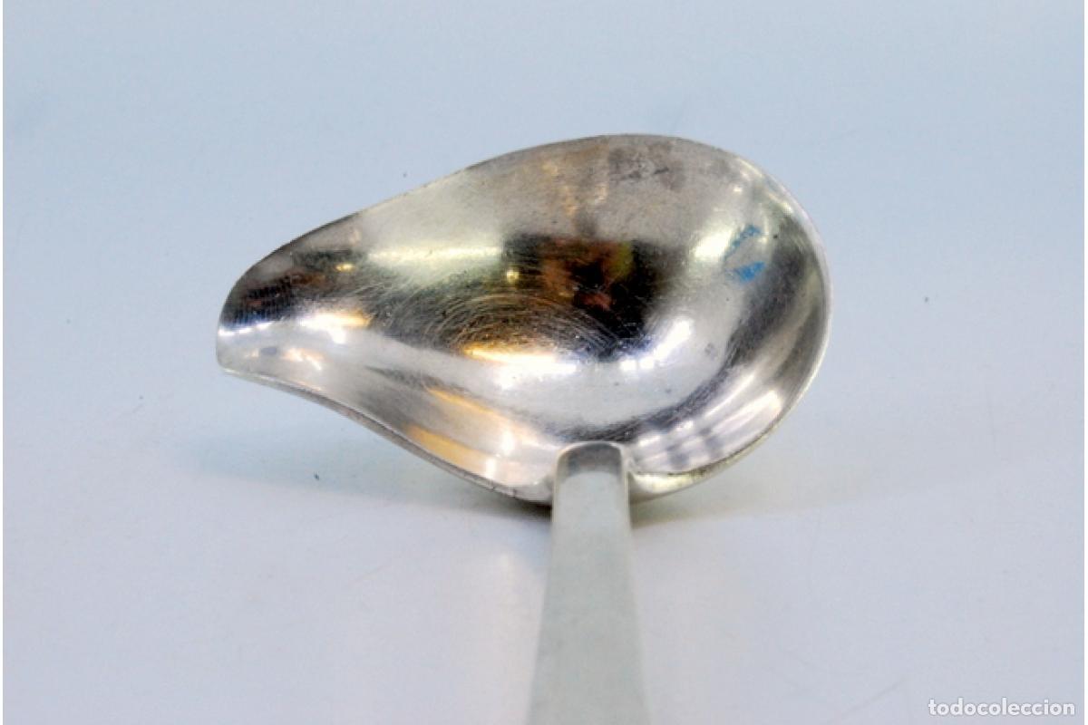Antig&uuml;edades: cuchara de salsa de plata - Foto 3