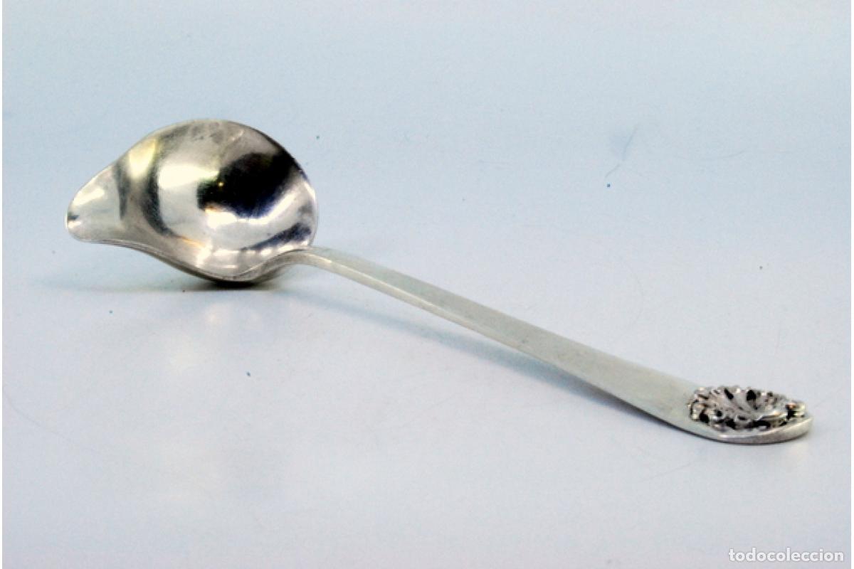 Antig&uuml;edades: cuchara de salsa de plata - Foto 4