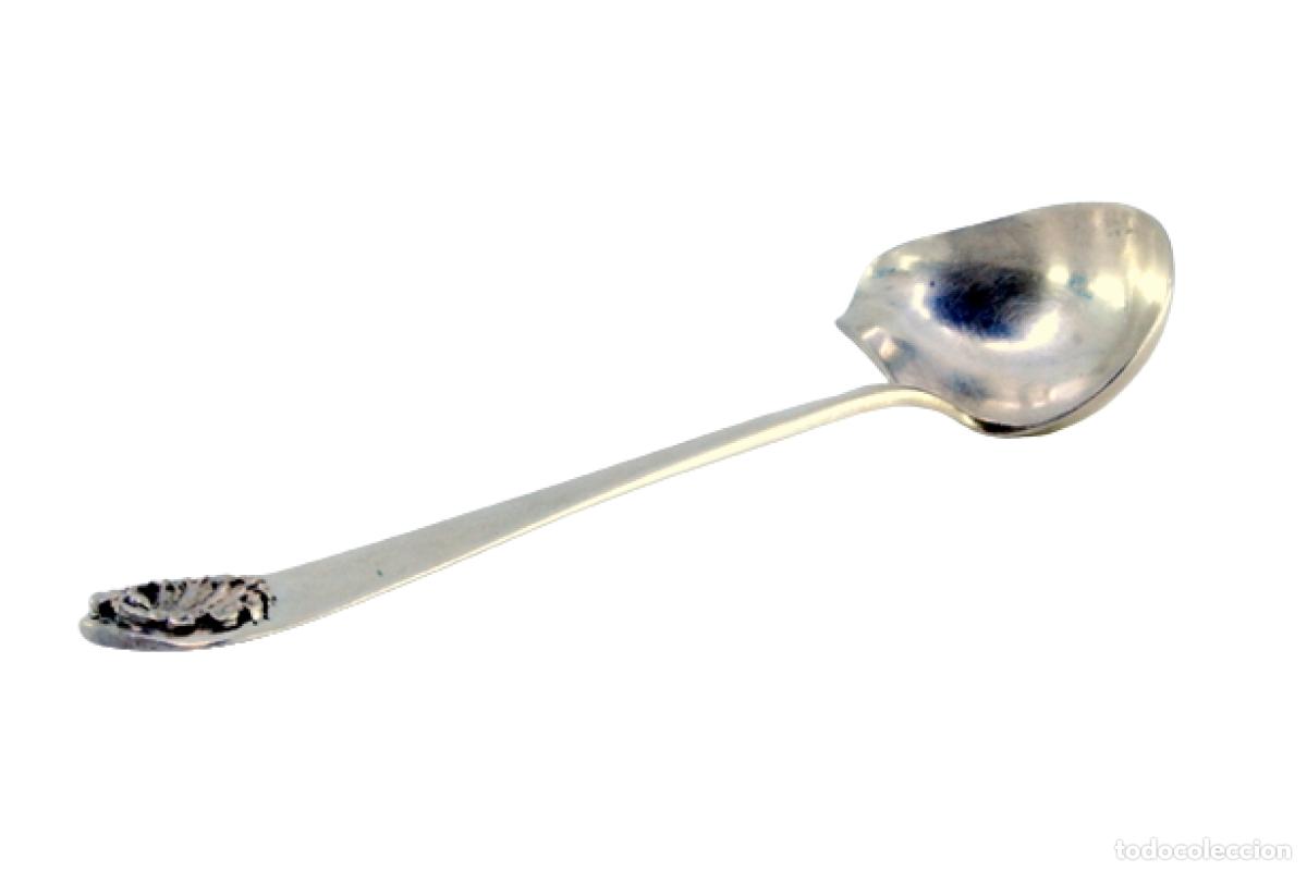Antig&uuml;edades: cuchara de salsa de plata - Foto 1