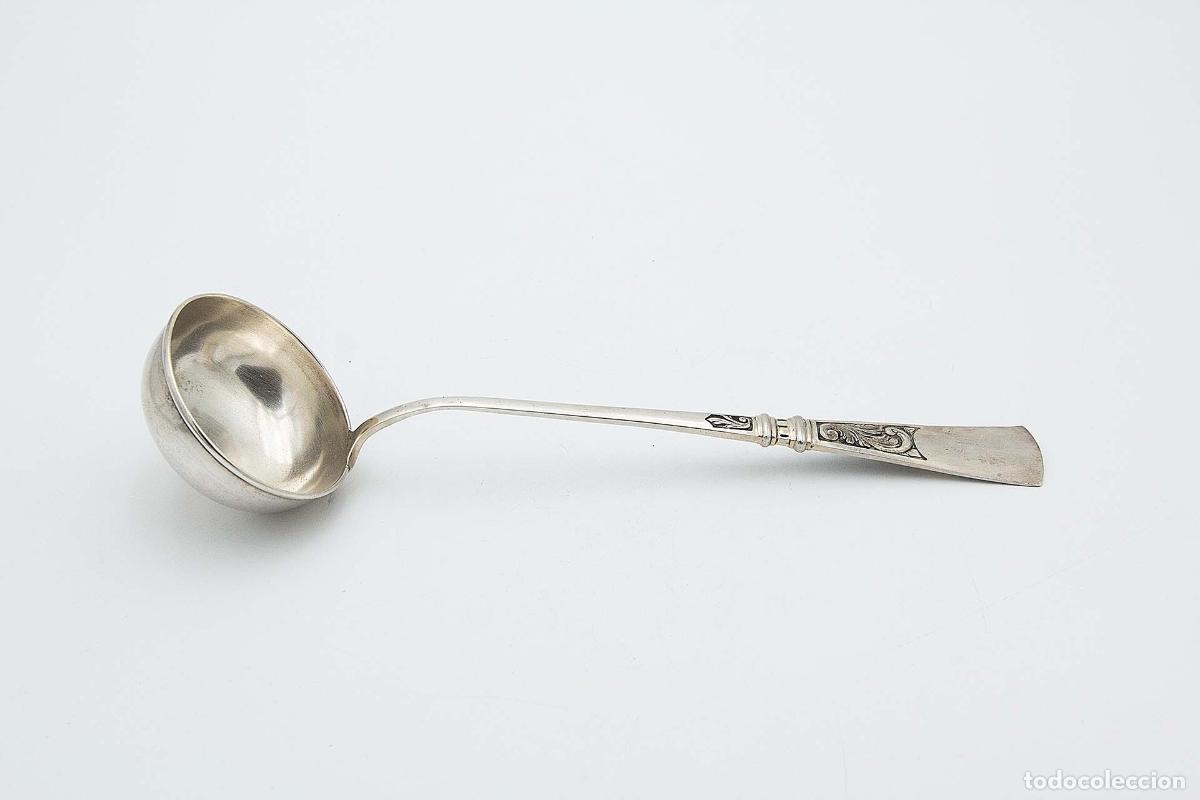 Antig&uuml;edades: Cuchar&oacute;n de sopa de plata - Foto 1