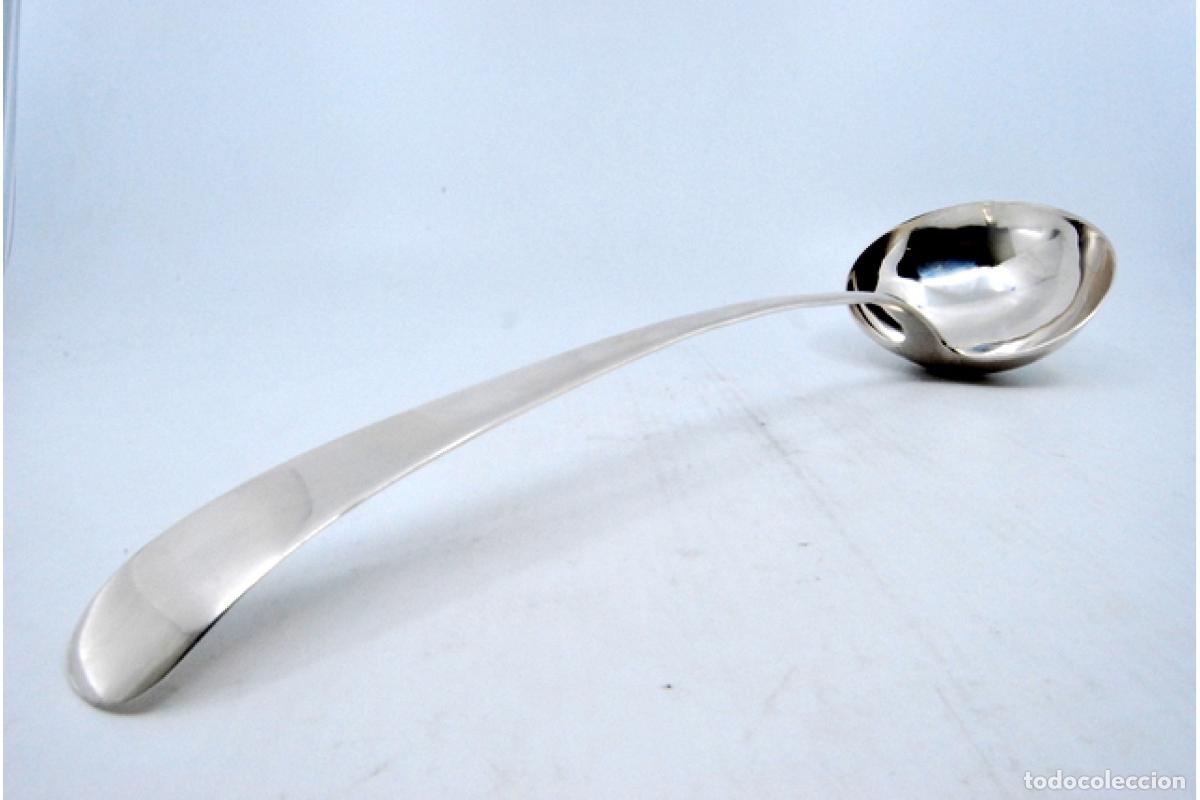 Antig&uuml;edades: Cuchar&oacute;n de sopa de plata - Foto 2