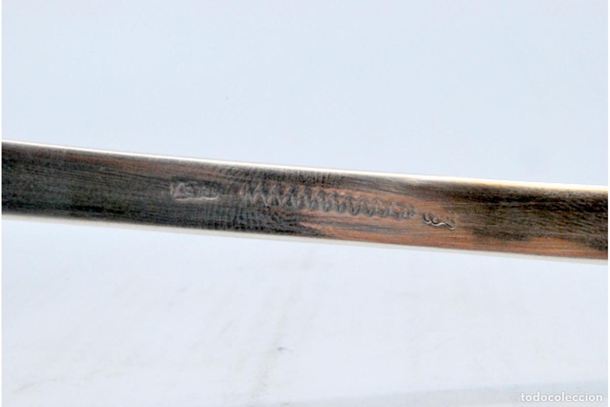 Antig&uuml;edades: Cuchar&oacute;n de sopa de plata - Foto 3
