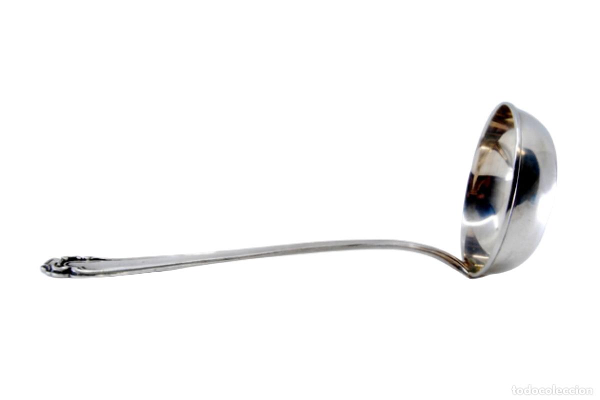 Antig&uuml;edades: Cuchar&oacute;n de sopa de plata - Foto 1
