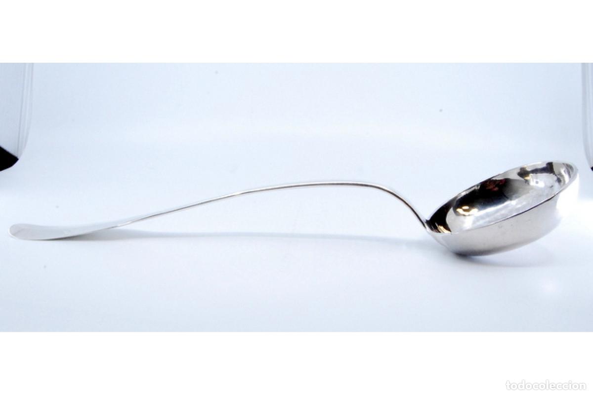Antig&uuml;edades: Cuchar&oacute;n de sopa de plata - Foto 2