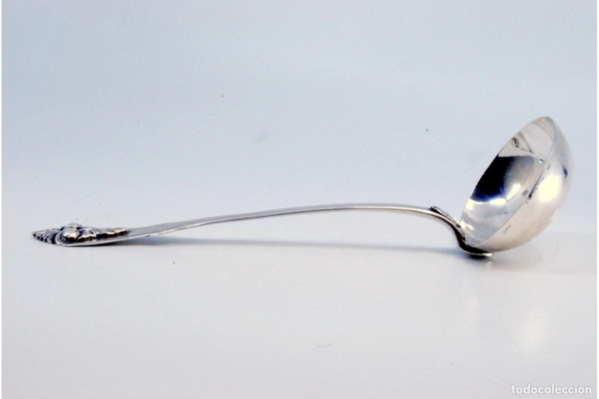 Antig&uuml;edades: cuchara de salsa de plata - Foto 3