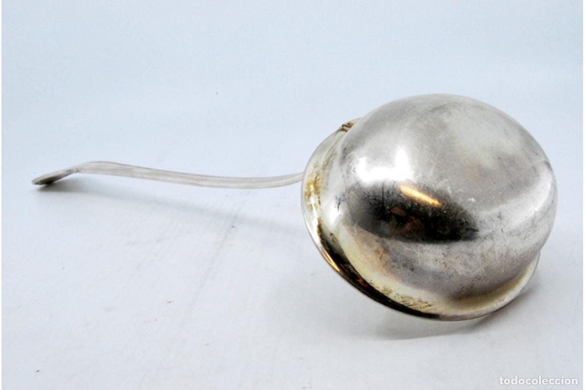 Antig&uuml;edades: Cuchar&oacute;n de sopa de plata - Foto 3