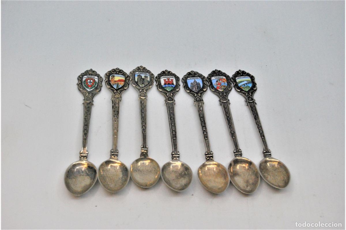 Antiquit&eacute;s: Juego de 7 cucharas de plata. Ciudades portuguesas: Terceira, Porto, Viana do Castelo, Cascais, Coim
