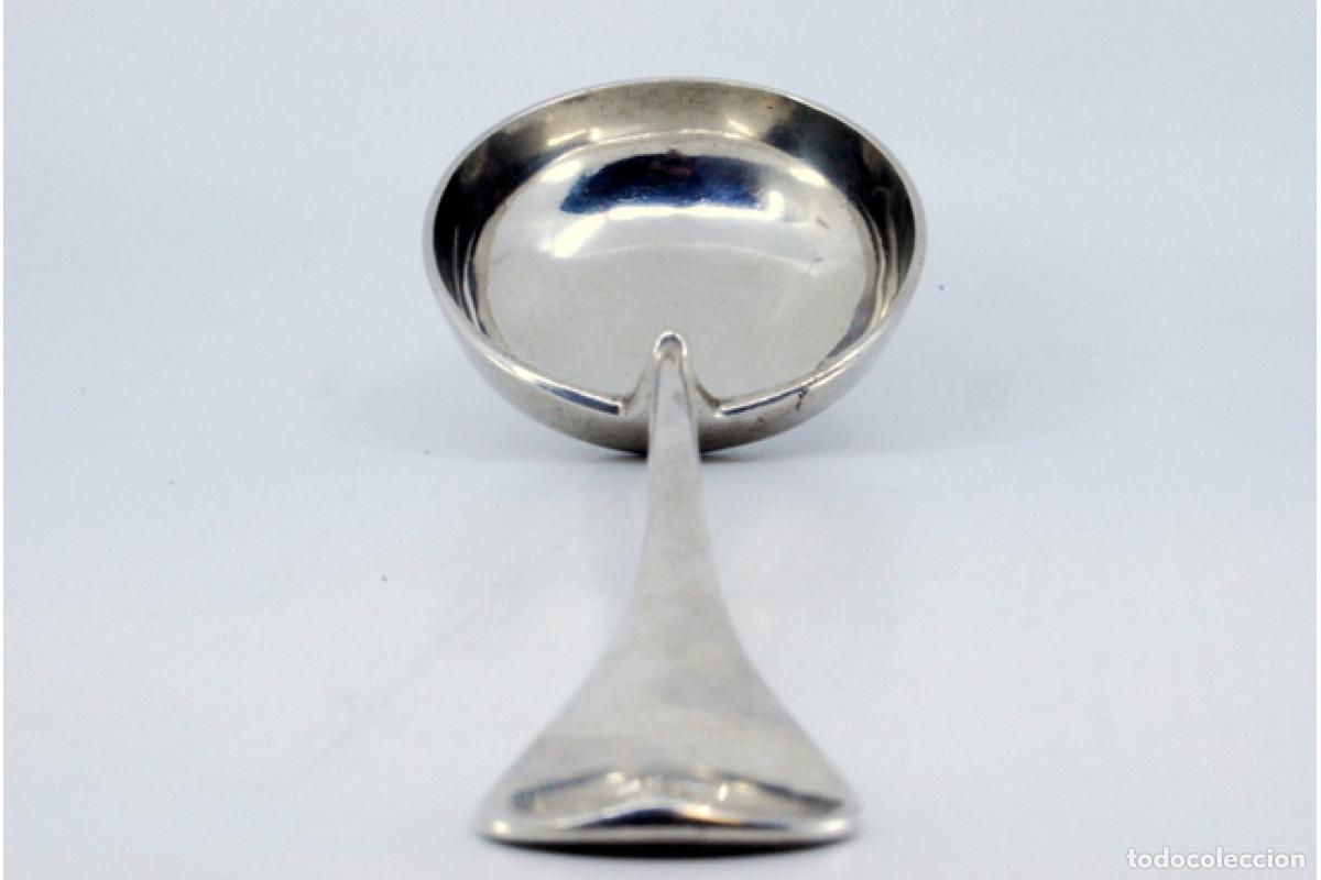 Antig&uuml;edades: Cuchar&oacute;n de sopa de plata - Foto 3