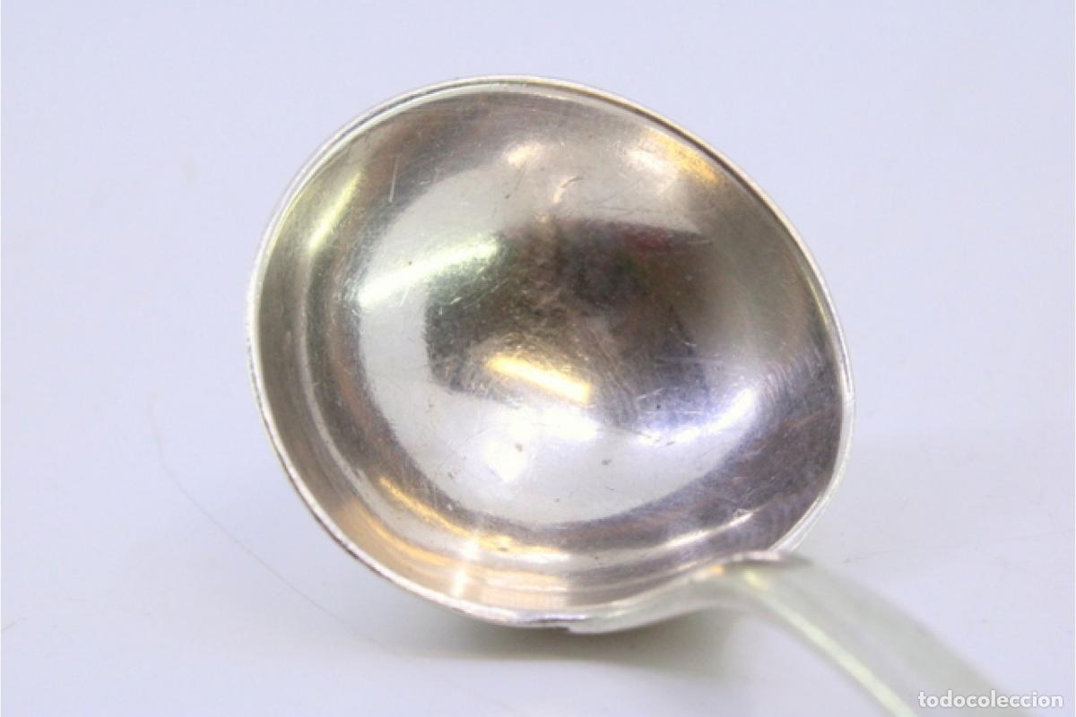 Antig&uuml;edades: cuchara de salsa de plata - Foto 5