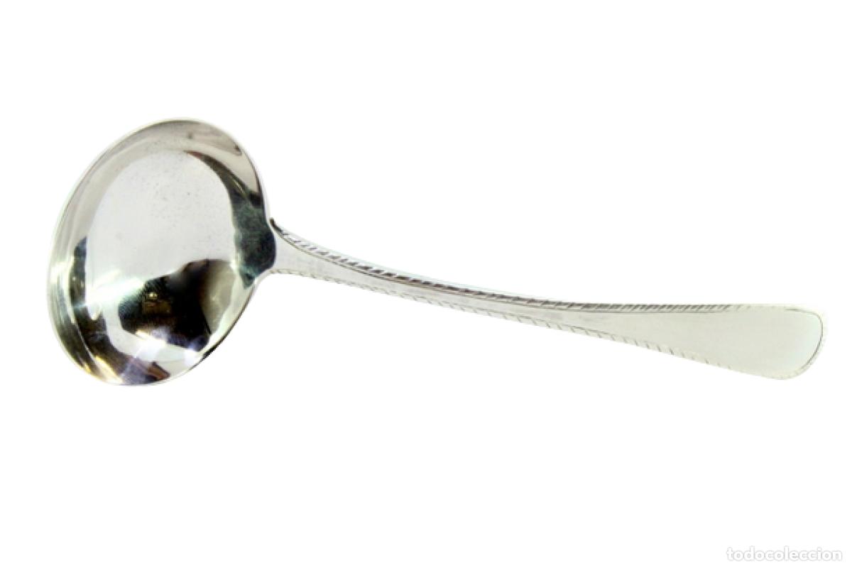 Antig&uuml;edades: cuchara de salsa de plata - Foto 1