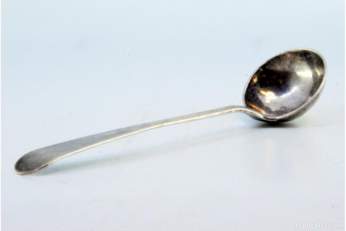 Antig&uuml;edades: cuchara de az&uacute;car de plata - Foto 2