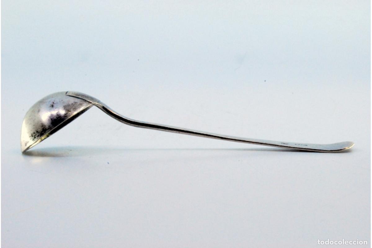 Antig&uuml;edades: cuchara de az&uacute;car de plata - Foto 6