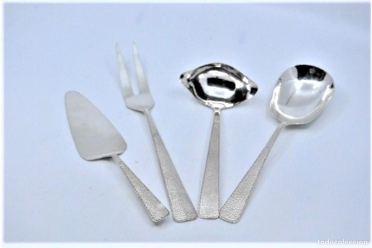 Antig&uuml;edades: Juego de 4 piezas de cubiertos para la mesa - Foto 3