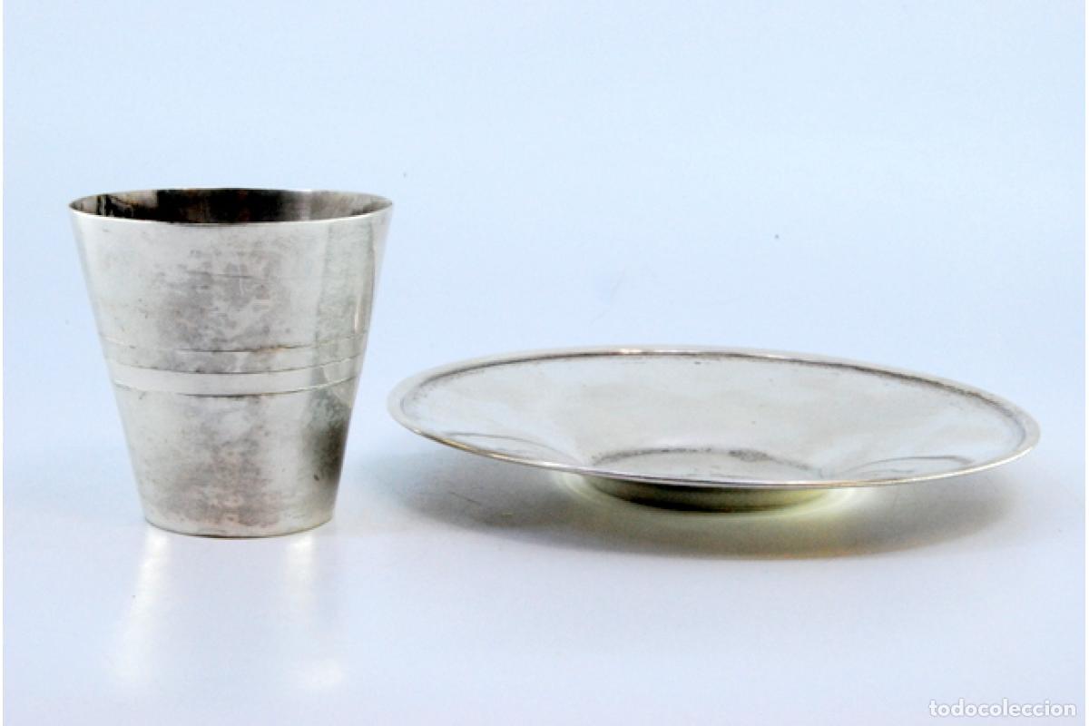 Antig&uuml;edades: Juego de c&aacute;liz y platillo, de plata. - Foto 3