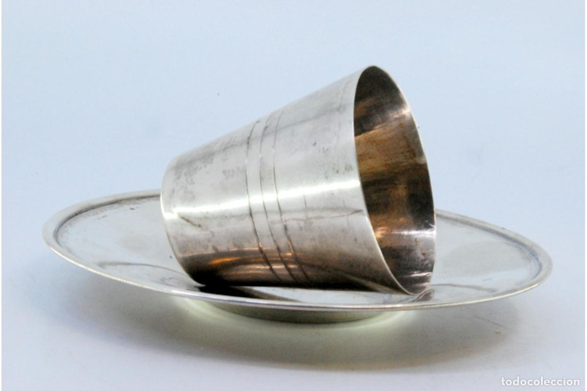 Antig&uuml;edades: Juego de c&aacute;liz y platillo, de plata. - Foto 7