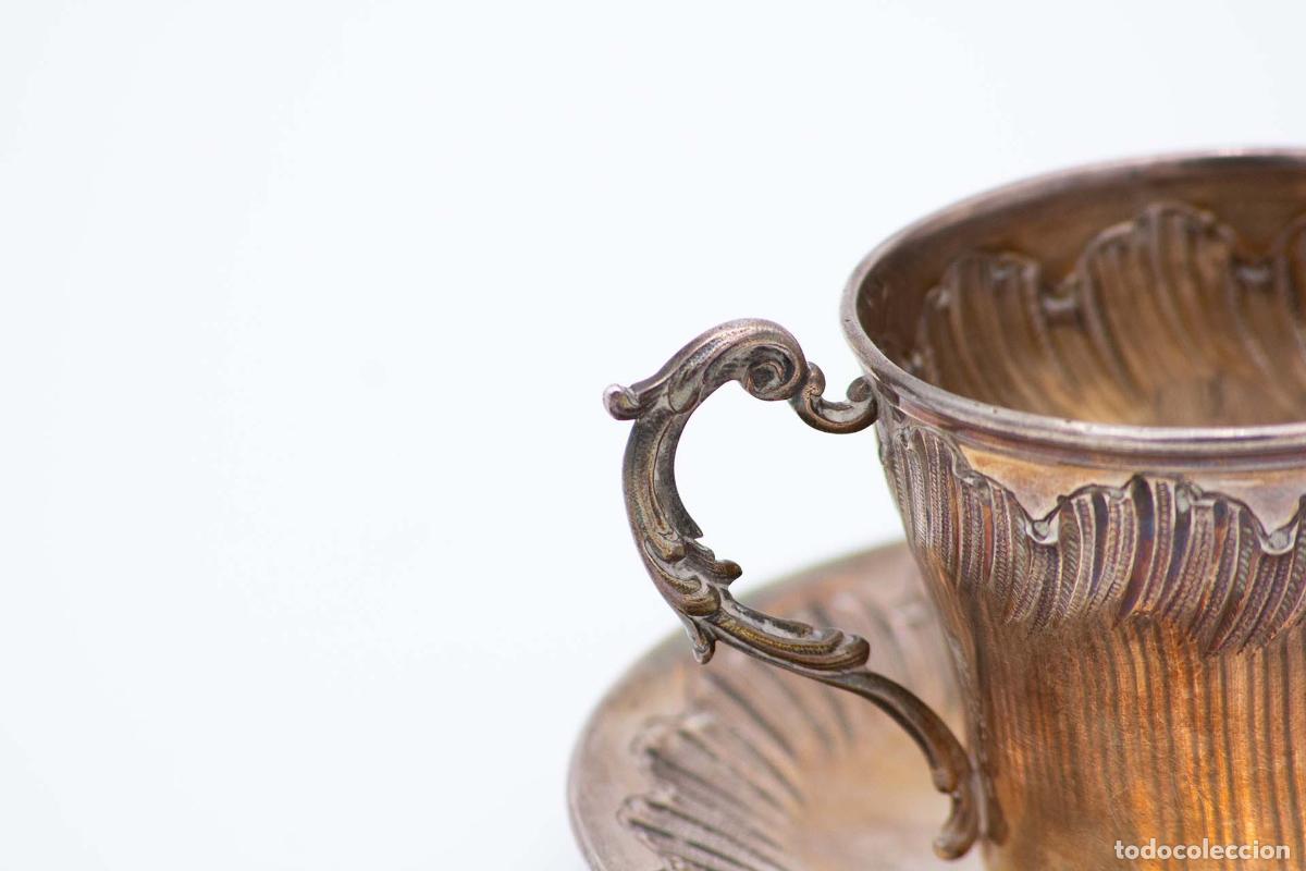Antig&uuml;edades: Taza y platillo de caf&eacute;, de plata. - Foto 3