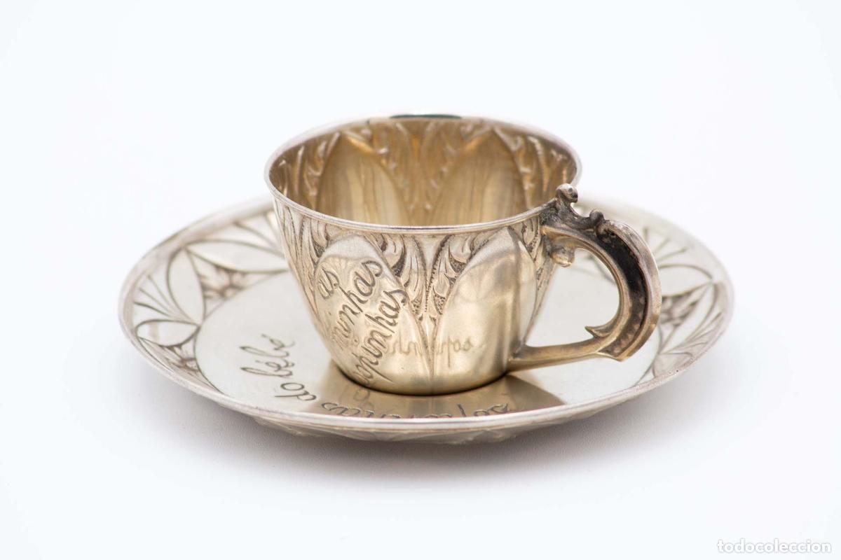 Antig&uuml;edades: Taza y platillo, de plata. - Foto 1