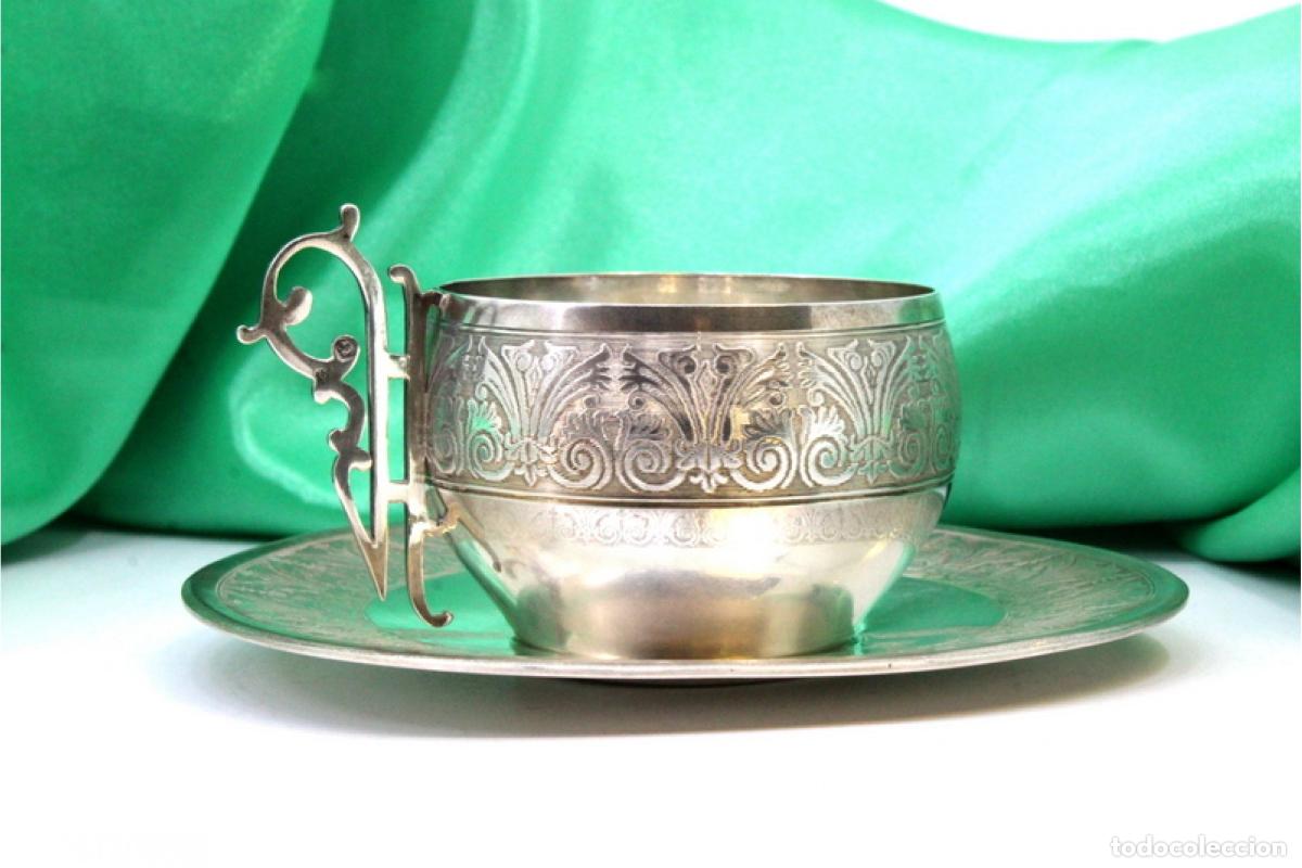Antig&uuml;edades: Taza y platillo, de plata. - Foto 8