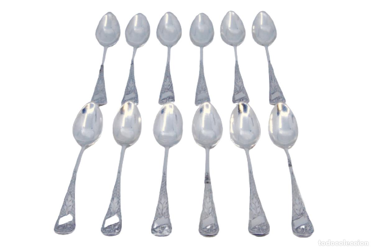 Antig&uuml;edades: Juego de 12 cucharillas de caf&eacute; de plata