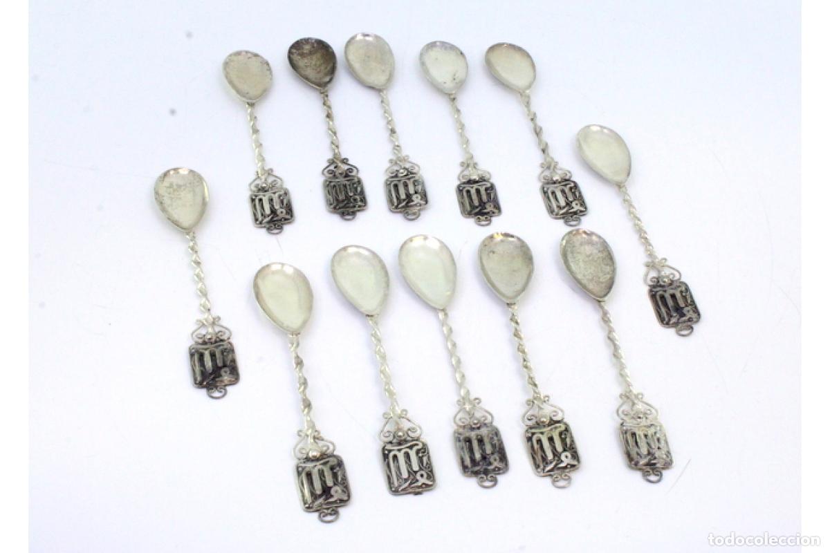 Antig&uuml;edades: Juego de 12 cucharillas de plata - Foto 2