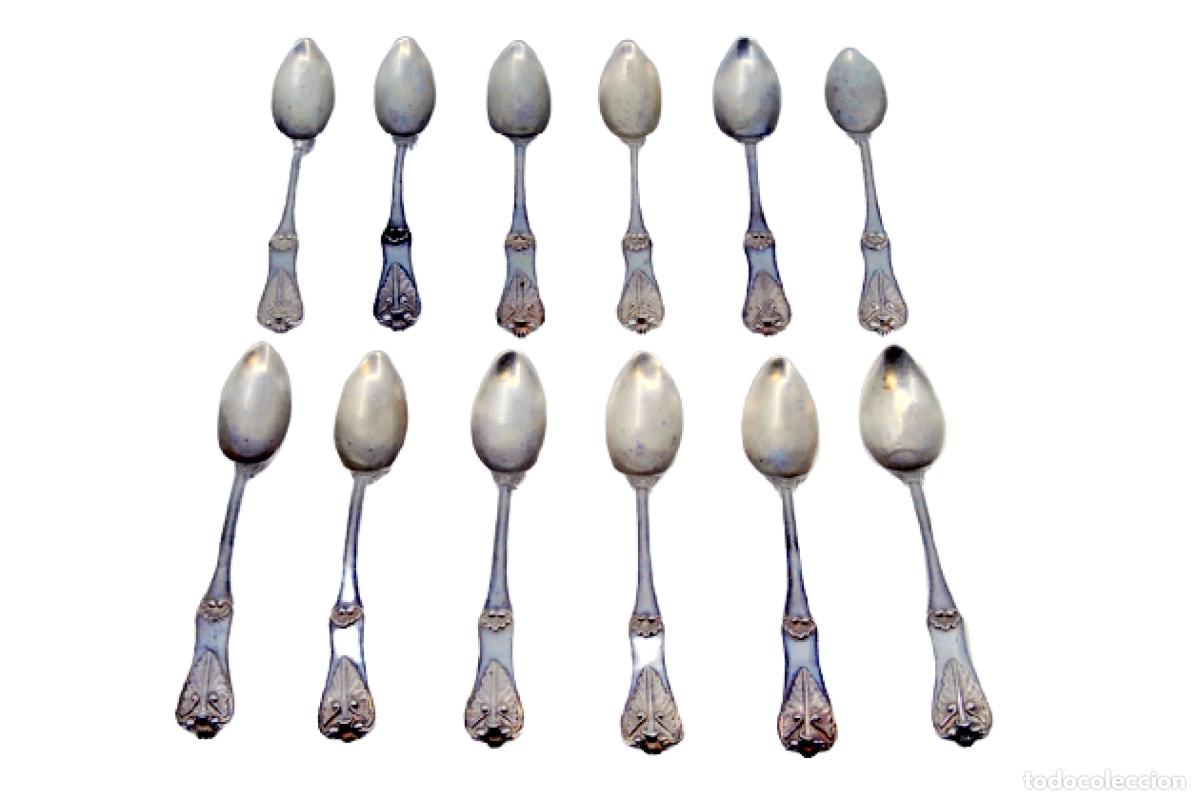Antig&uuml;edades: Juego de 12 cucharillas de plata - Foto 1
