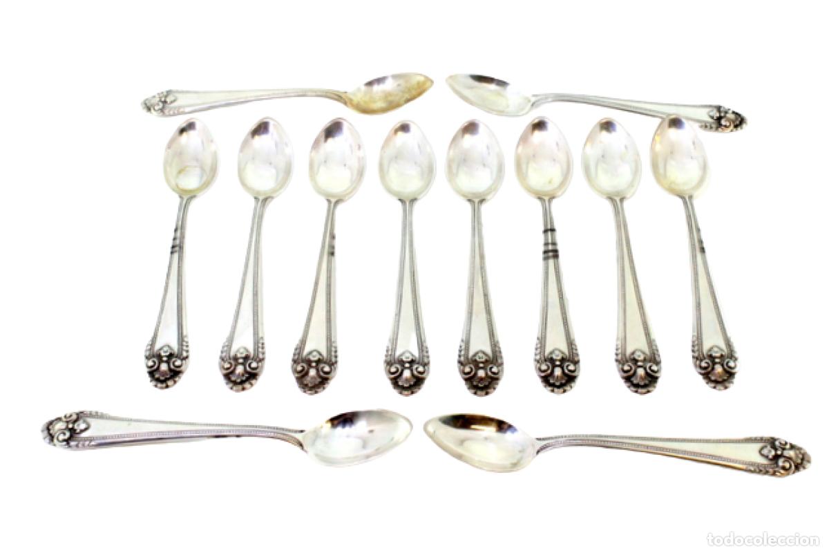 Antig&uuml;edades: Juego de 12 cucharillas de plata - Foto 1