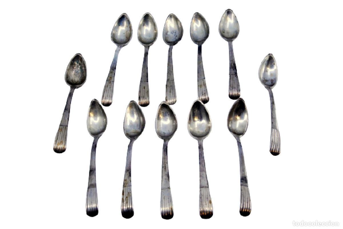 Antiguidades: Juego de 12 cucharillas de caf&eacute; de plata